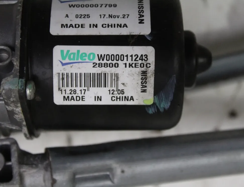 NISSAN Juke YF15 (2010-2020) Front Windshield Wiper Mechanism 288001KE0C 33525114