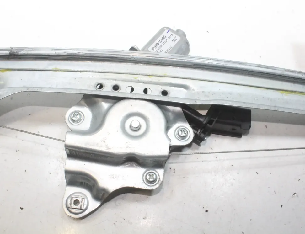 OPEL Mokka 1 generation (2012-2015) Aizmugurējo kreiso durvju logu pacēlājs 98920-SUV20 33552829