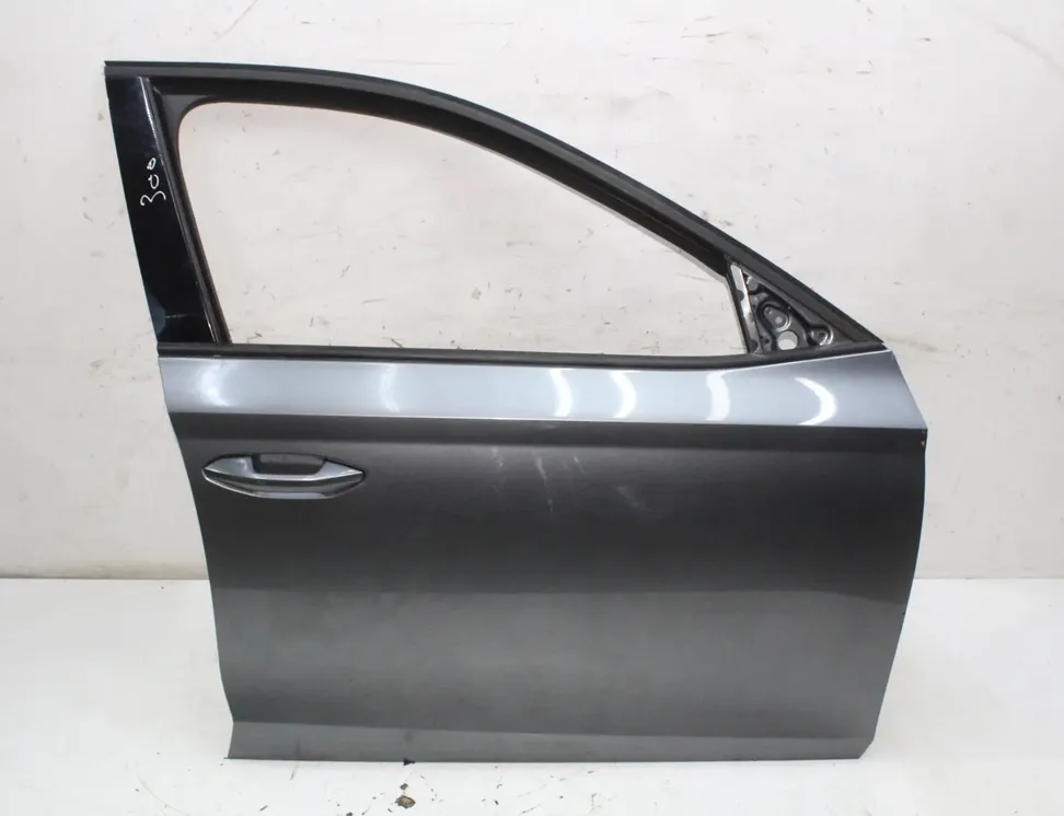 SKODA Octavia 4 generation (A8) (2019-2023) Передняя правая дверь 5X/F7C 33560120