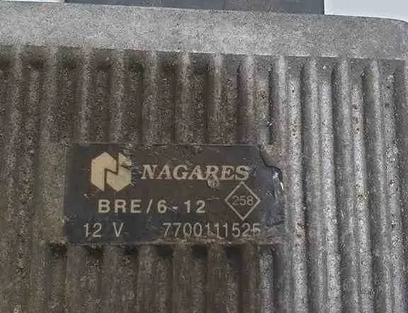 RENAULT Megane 2 generation (2002-2012) Aizdedzes sveces 7700111525,BRE6127 32617711