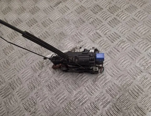 SKODA Roomster 5J  (2010-2015) Priekšējo kreiso durvju slēdzene 3B1837015AR 34262861