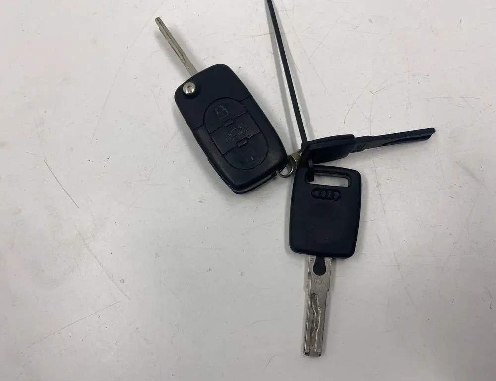 AUDI A6 C6/4F (2004-2011) Замок зажигания 4B0905851B 33273162