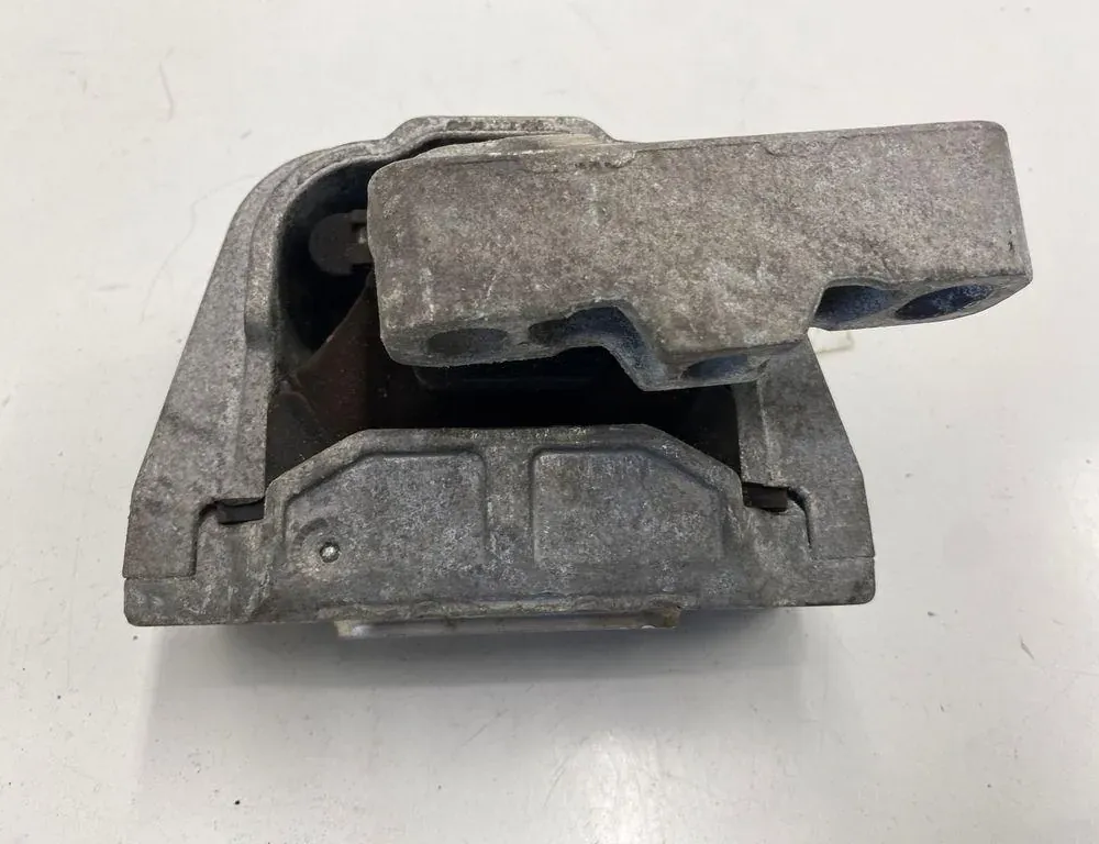 VOLKSWAGEN Touran 1 generation (2003-2015) Передняя подушка двигателя 1K0199262 33274685