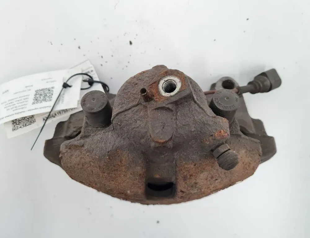 VOLKSWAGEN Passat B7 (2010-2015) Priekšējais kreisais bremžu suports 1K0615123E 33275735