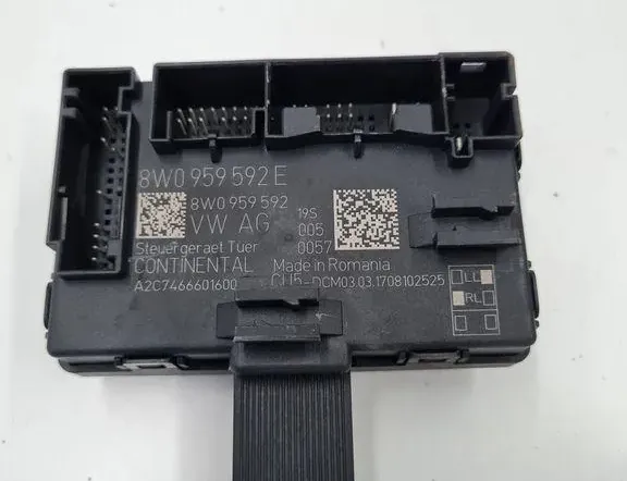 AUDI A4 B7/8E (2004-2008) Rear Right Door Control Unit 8W0959592E 33277010