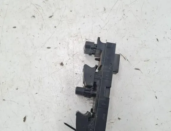 VOLKSWAGEN Passat B6 (2005-2010) Front Left Door Window Switch 1J4959857 33279441