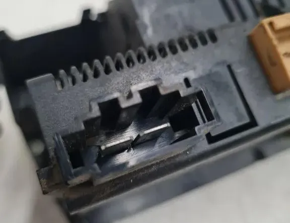 AUDI A6 C6/4F (2004-2011) Другие блоки управления 4B0820043P 33284895