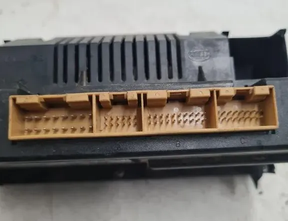 AUDI A6 C6/4F (2004-2011) Другие блоки управления 4B0820043P 33284895