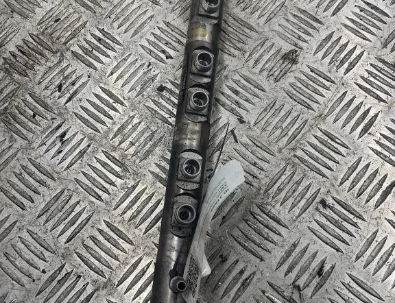 BMW 3 Series E90/E91/E92/E93 (2004-2013) Degvielas reika 780912802 33296748