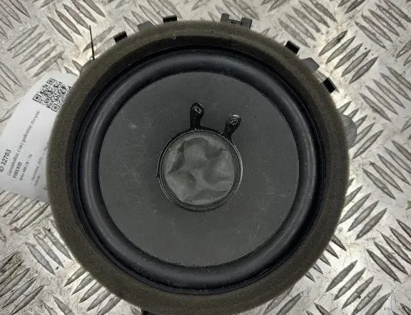 VOLVO S60 3 generation (2018-2023) Aizmugurējo labo durvju skaļrunis 30657445 33297766