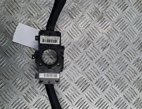 VOLKSWAGEN Golf 4 generation (1997-2006) Подрулевой переключатель 33304256