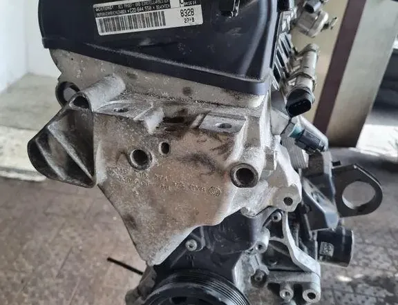 VOLKSWAGEN Golf 8 generation (2019-2023) Dzinējs CZD 33307122