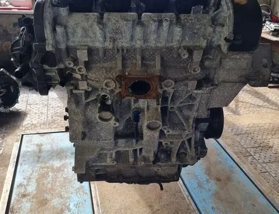 VOLKSWAGEN Golf 8 generation (2019-2023) Dzinējs CZD 33307122