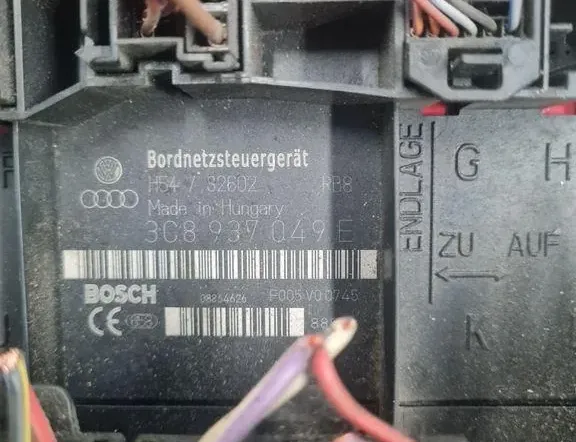 VOLKSWAGEN Passat B7 (2010-2015) Comfort Control Unit 3C8937049E 33309923