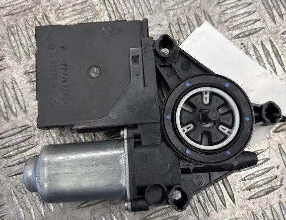 VOLKSWAGEN Touran 1 generation (2003-2015) Маторчик стеклоподъемника передней левой двери 1K0959793G 33309937