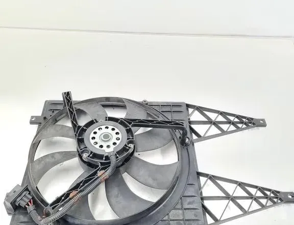 VOLKSWAGEN Fox 2 generation (2003-2009) Диффузор 6Q0121207L 33390251