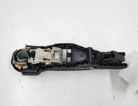 SEAT Leon 1 generation (1999-2005) Наружная ручка задней правой двери 5P0839886 33390400