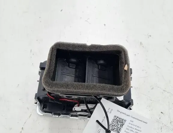 AUDI A6 C8/4K (2018-2024) Rear air vent grille 4F0819203C 33391767