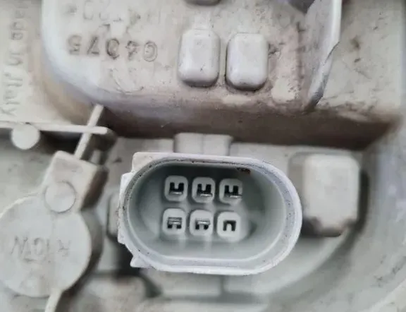 AUDI A3 8P (2003-2013) Rear light contacts 8P0945258 33391914