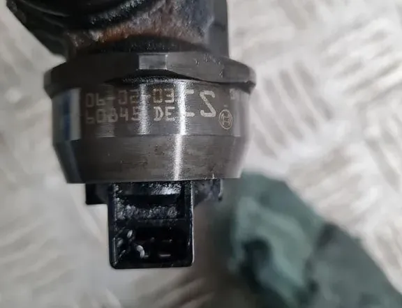 SKODA Octavia 2 generation (2004-2013) Форсунка 038130073BN 33393548