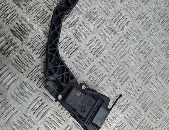 FORD C-Max 1 generation (2003-2010) Педаль газа 3M519F836AF 33393768