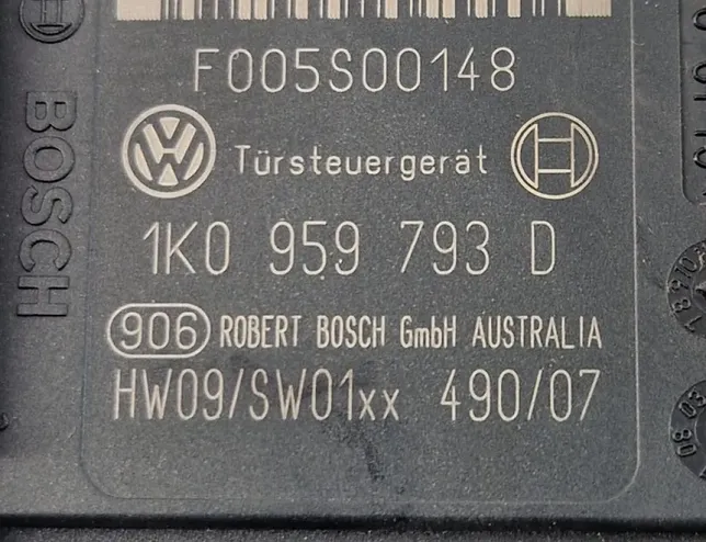 SEAT Altea 1 generation (2004-2013) Priekšējo kreiso durvju logu pacēlāja motorīts 1K0959793D,981621101 33117199