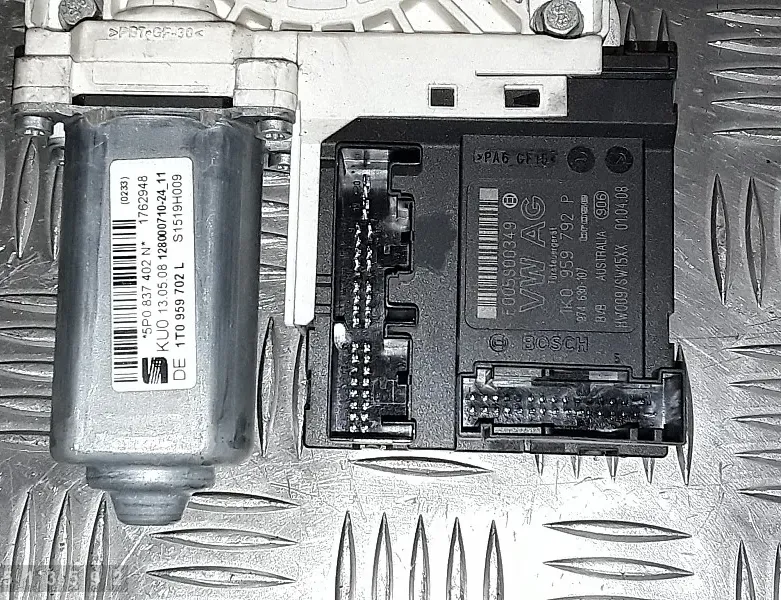 MERCEDES-BENZ G-Class W463 (1990-2024) Aizmugurējo kreiso durvju logu pacēlājs 1t0959702l 33126767