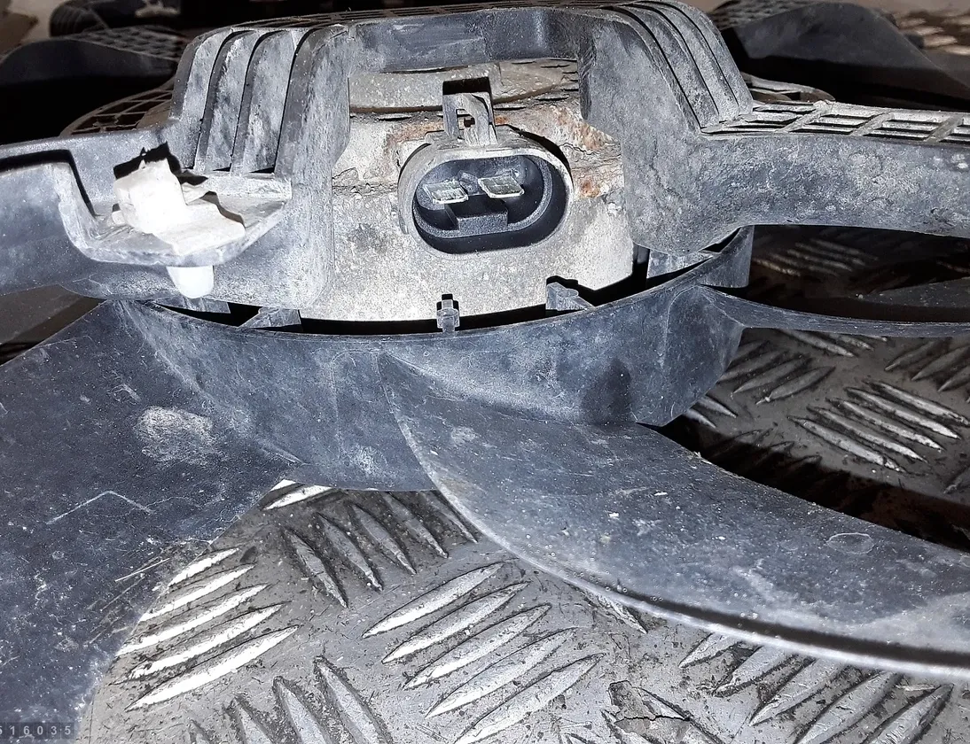 FIAT Ducato 3 generation (2006-2024) Radiatora ventilators L4840 33510165