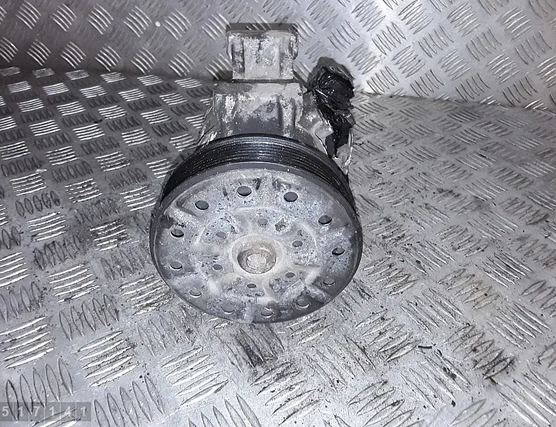 LAND ROVER Defender 1 generation (1983-2016) Hасос кондиционера 4472209398 33551679