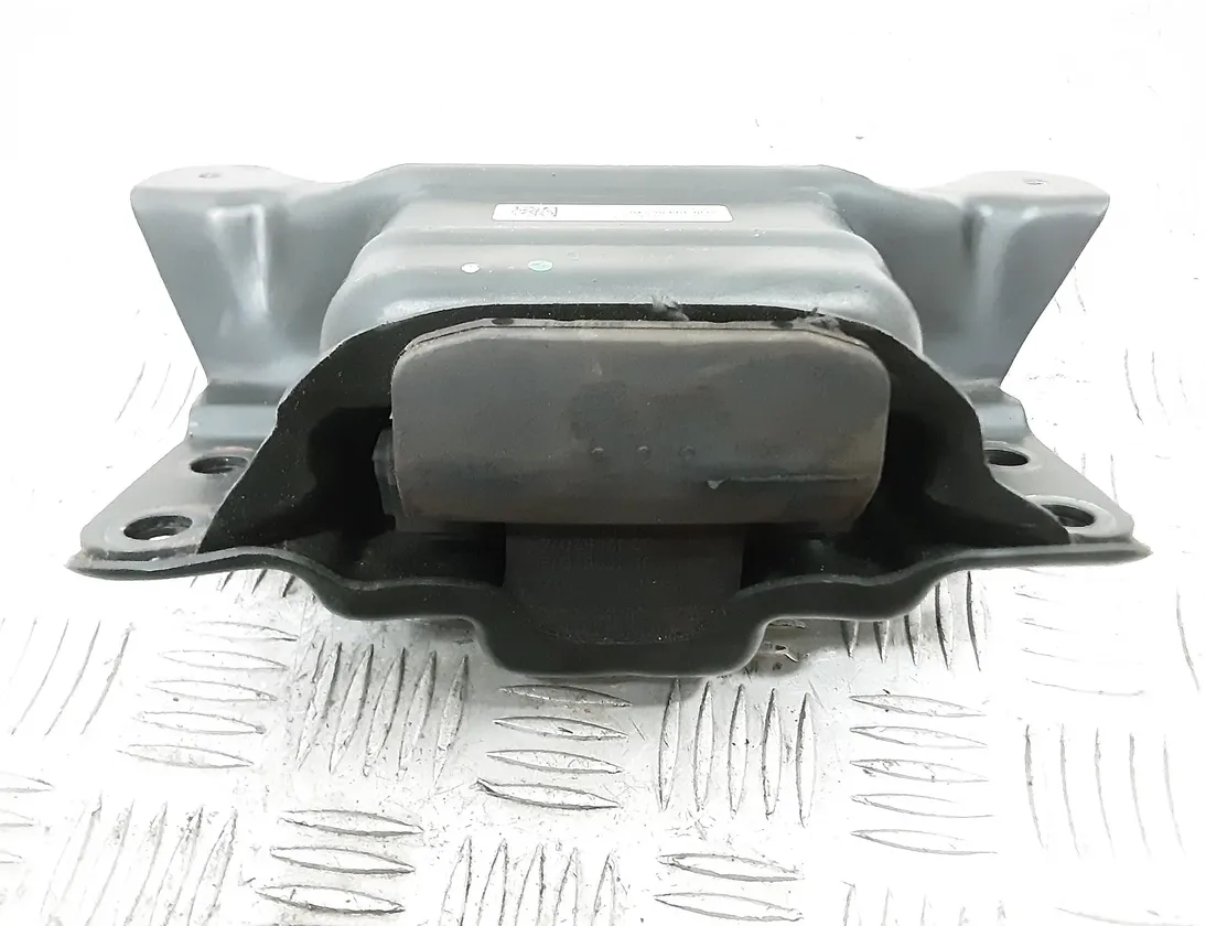SEAT Leon 3 generation (2012-2020) Left Side Engine Mount 5Q0199555BG 33475222