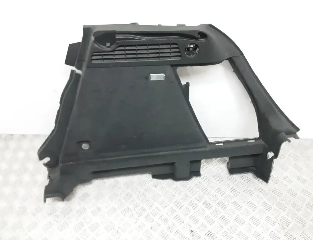 AUDI Q3 8U (2011-2020) Обивка багажника правой стороны 8U0863880L 33731318