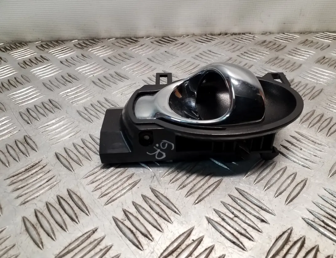 NISSAN Juke YF15 (2010-2020) Right Rear Internal Opening Handle 33114457