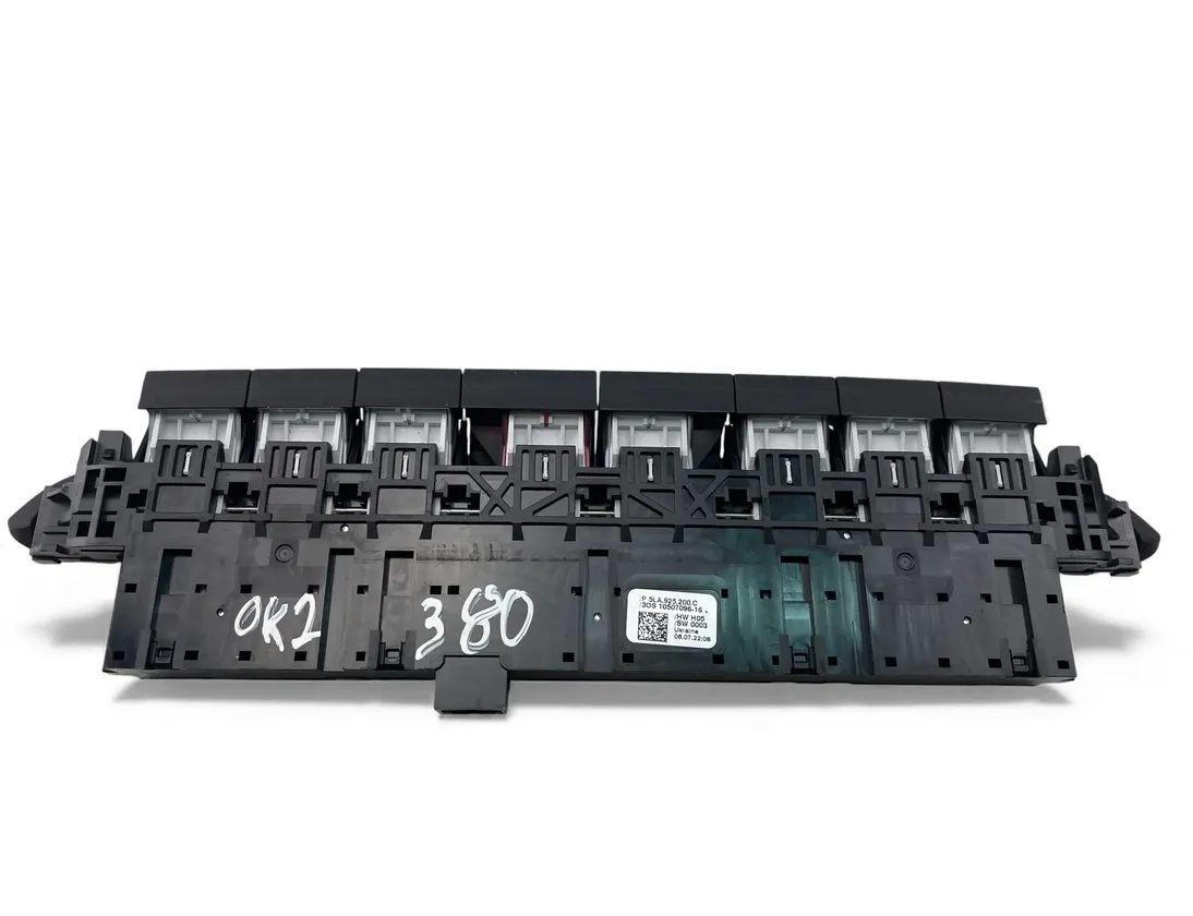 SKODA Enyaq 1 generation (2020-2023) Climate  Control Unit 5LA925200C 33125857