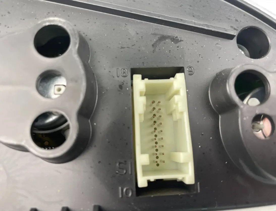 ROVER 75 1 generation (1999-2005) Instrumentu panelis/spidometrs 110008878015 33238291