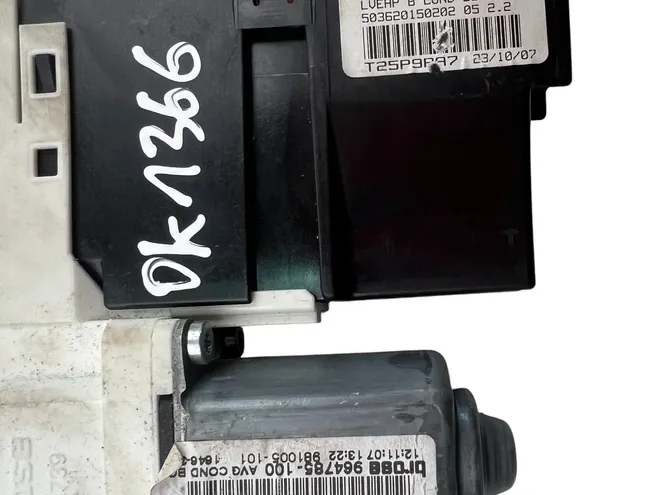 PEUGEOT 307 1 generation (2001-2008) Front Left Door Window Regulator 9681587280 33372541