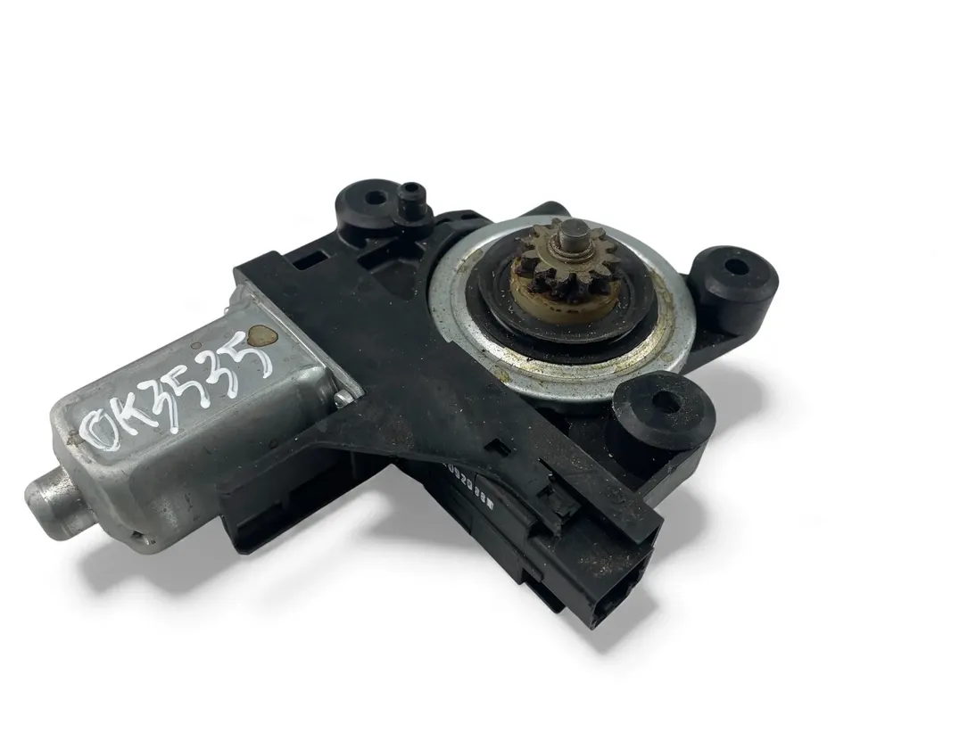 VOLVO V70 3 generation (2007-2020) Rear Right Door Window Control Motor 970716-101 33478727