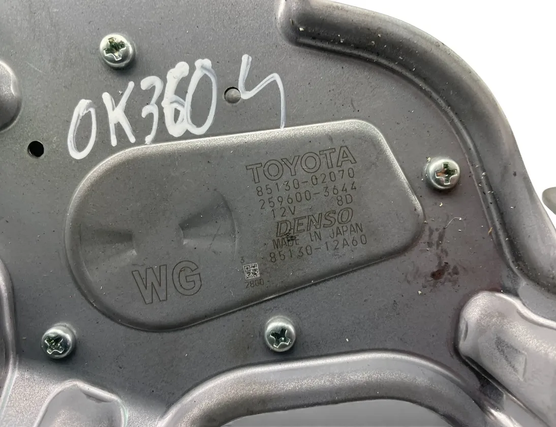 TOYOTA Corolla 12 generation E210 (2019-2024) Bagāžas nodalījuma loga tīrītāja motorīts 85130-02070 33481835