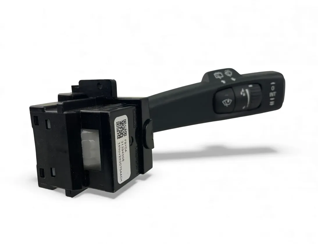 VOLVO V40 2 generation (2012-2020) Wiper Control 31394008 33508314