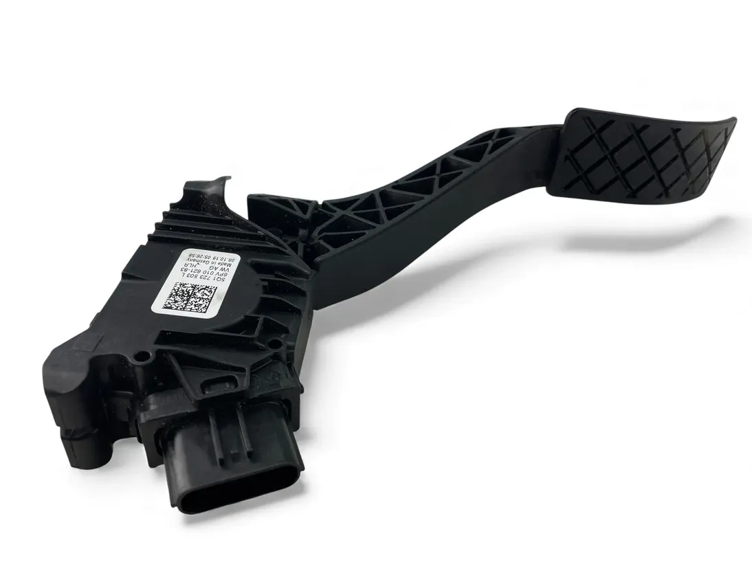 VOLKSWAGEN Golf 7 generation (2012-2024) Akseleratora / gāzes pedālis 5Q1723503L 33509559