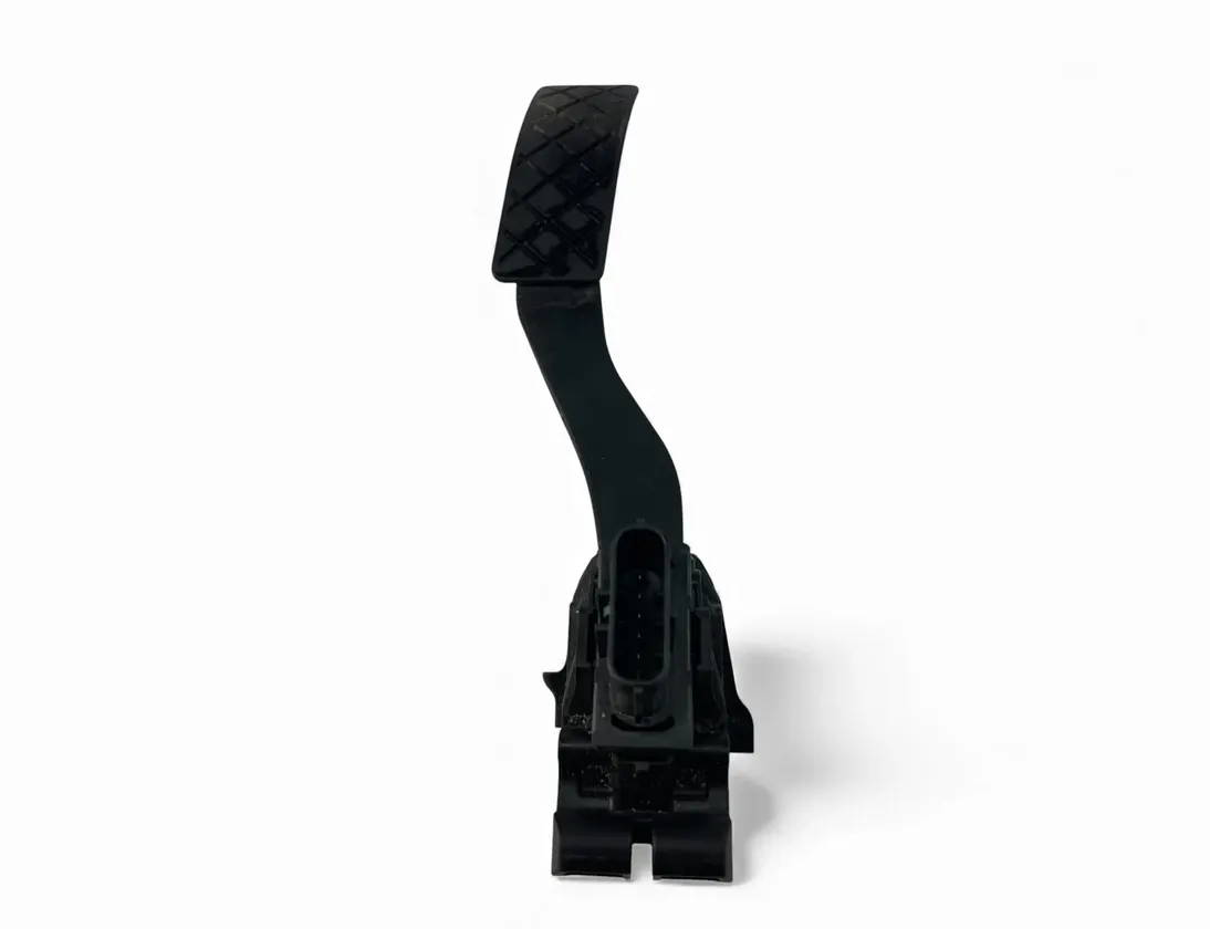 VOLKSWAGEN Golf 7 generation (2012-2024) Akseleratora / gāzes pedālis 5Q1723503L 33509559