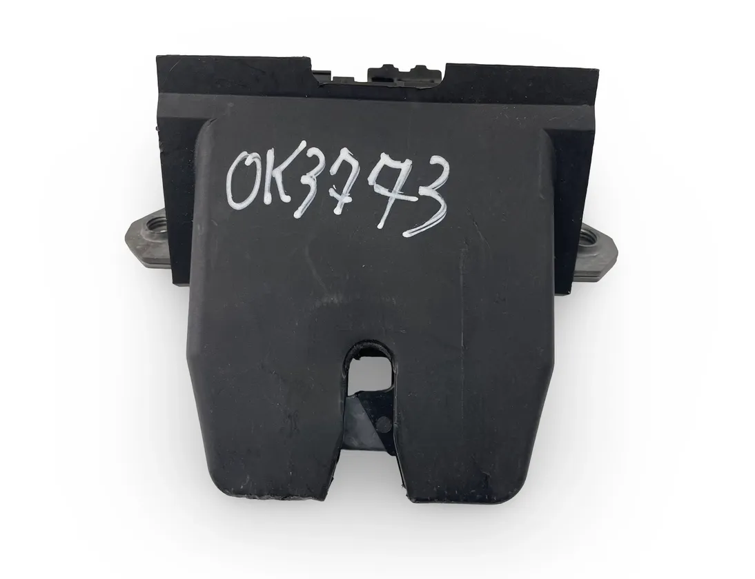 VOLVO V40 2 generation (2012-2020) Замок крышки багажника 31335870 33544855