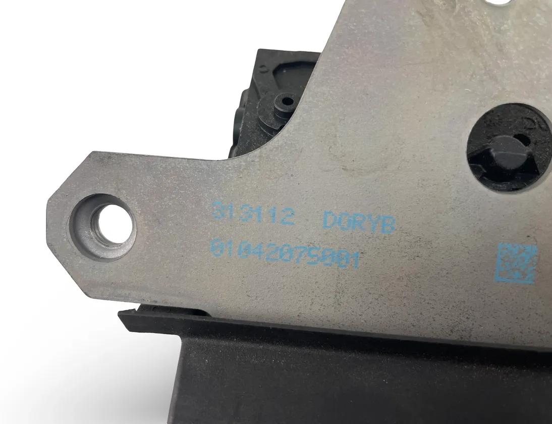 VOLVO V40 2 generation (2012-2020) Замок крышки багажника 31335870 33544855