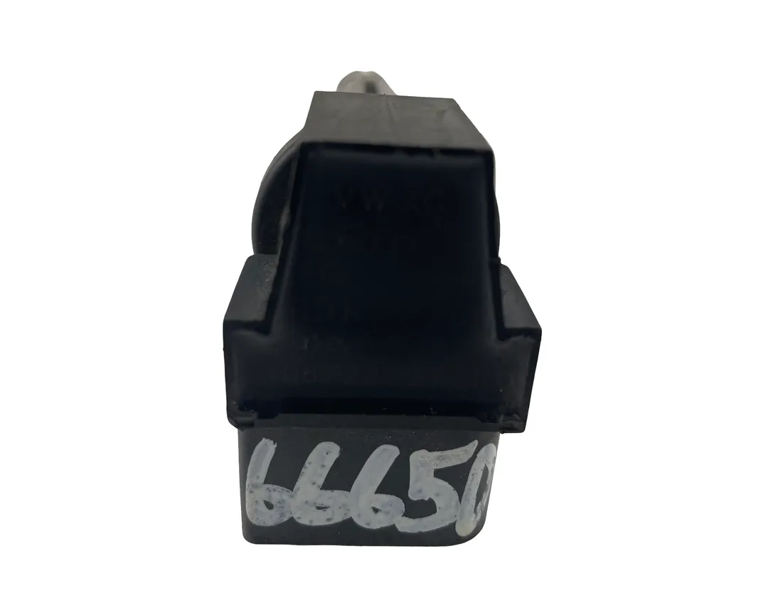 VOLKSWAGEN Passat B7 (2010-2015) Бабина 33573586