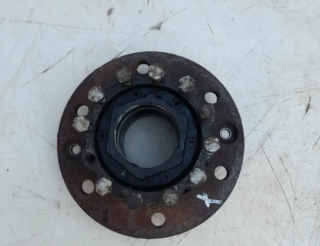 IVECO EuroCargo I-III (1991-2015) Aizmugurējā kreisā riteņa rumbas vārpsta/stupica 14544643