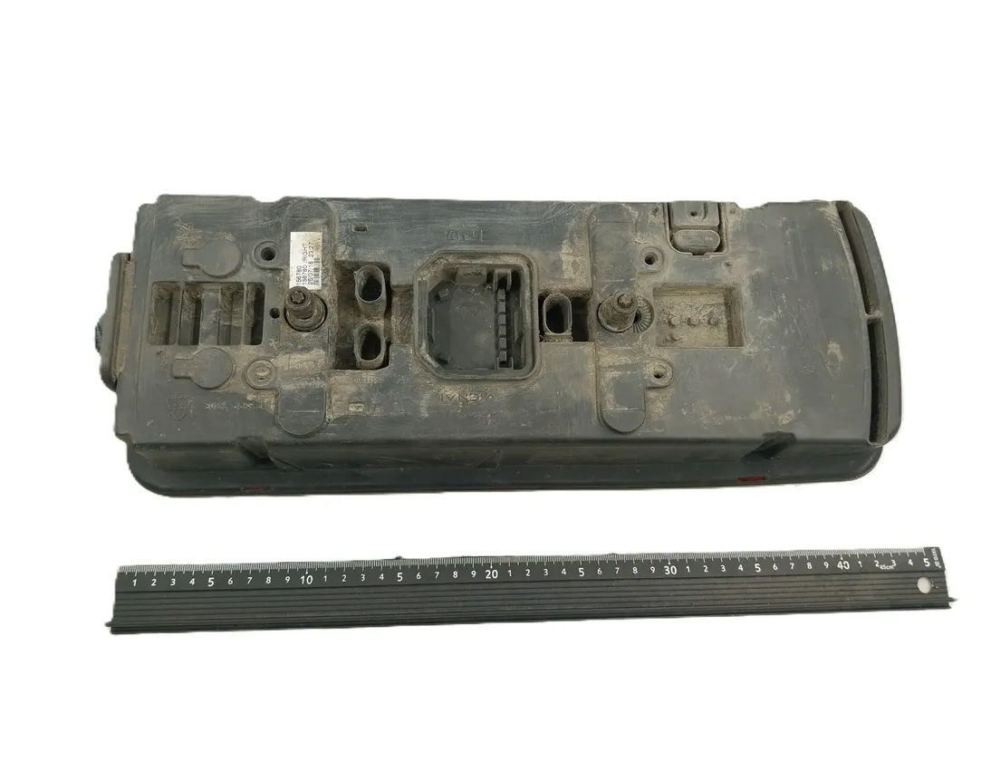 SCANIA P,G,R,T - series (2003-present) Aizmugurējais labais lukturis 156780RH,156780 31718723