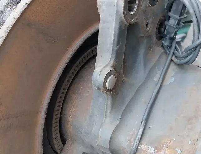 MERCEDES-BENZ ACTROS MP4 (2011-present) Aizmugurējā kreisā riteņa rumbas vārpsta/stupica A9463560201,A9463560201,9463560201,A0075422118 33358633