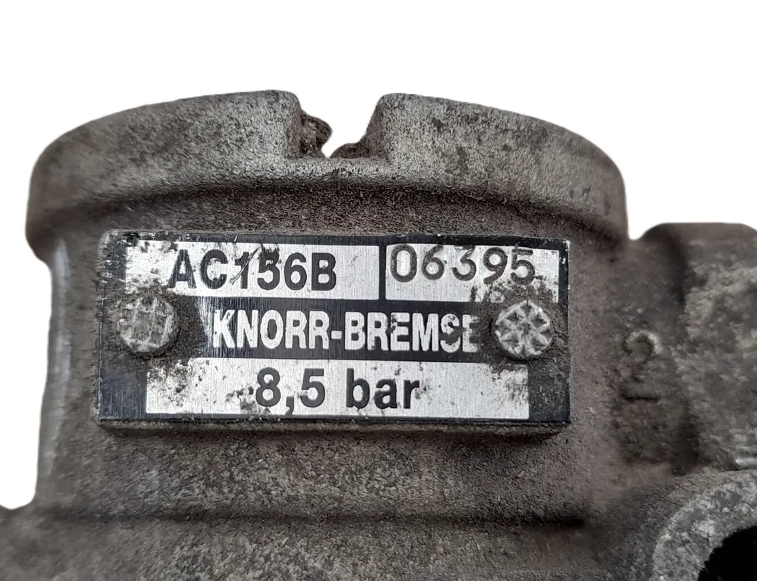 IVECO EuroCargo I-III (1991-2015) Pressure control valve AC156B,AC156B,KNORR,8.5bar,8169586 33919137
