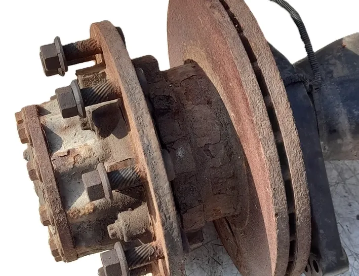 MAN TGX (2007-present) Aizmugurējā kreisā riteņa rumbas vārpsta/stupica 81357010155,81.35701-0155,81508030041,81.50803-0041,81271206182,81.27120-6182 34853299