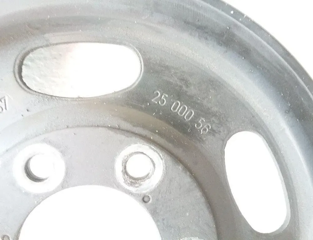 OPEL Astra H (2004-2014) Шкив коленчатого вала 90572867 20371827