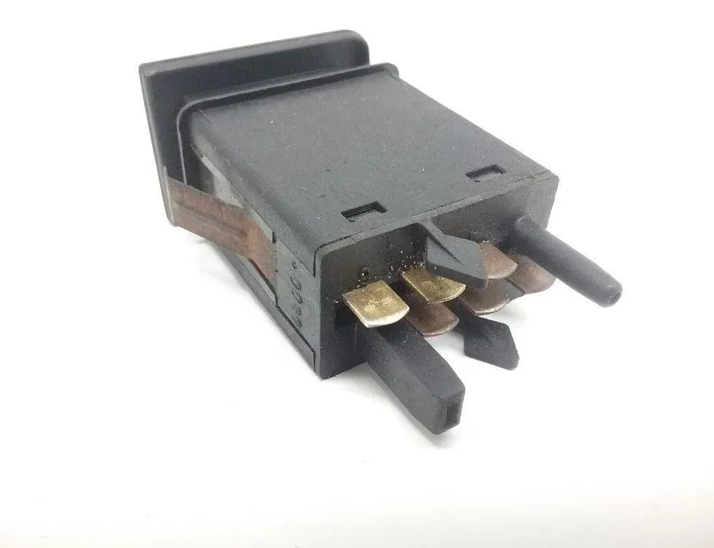 VOLKSWAGEN Golf 4 generation (1997-2006) Кнопка обогрева заднего стекла 1J0959621C 20372618